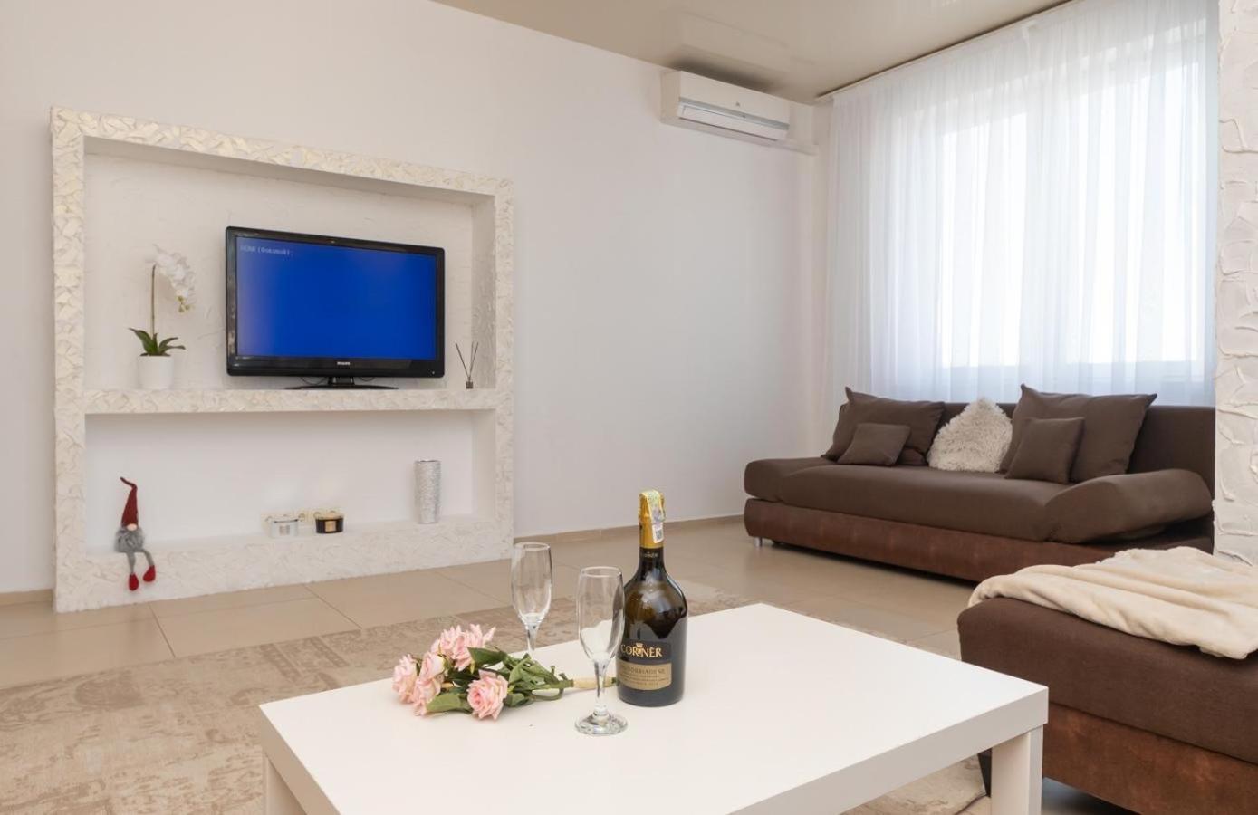 Apartment Obolon Natalka Park Kiev Ngoại thất bức ảnh